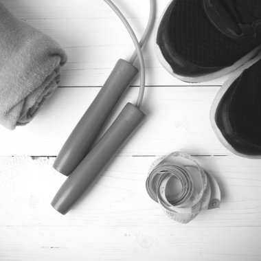 Fitness Ekipmanları siyah ve beyaz renk tonu stili