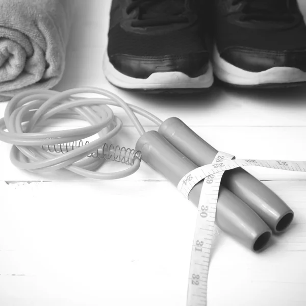 Equipo de fitness estilo de tono de color blanco y negro — Foto de Stock