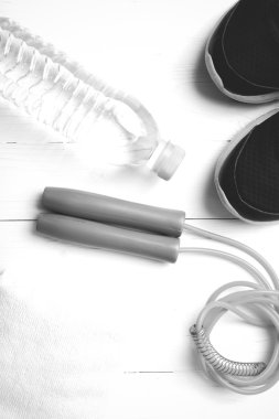 Fitness Ekipmanları siyah ve beyaz renk stili