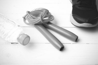 Fitness Ekipmanları siyah ve beyaz renk tonu stili