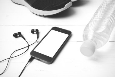 Fitness Ekipmanları siyah ve beyaz rengi stili
