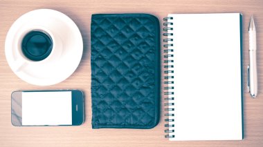 kahve, telefon, not defteri ve m-cüzdan