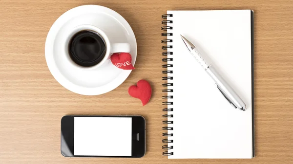Kawy, telefon, skrypt dłużny i serca — Zdjęcie stockowe