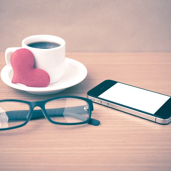 Do kawy, telefon, okulary i serca — Zdjęcie stockowe