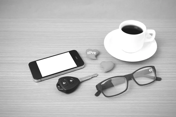 Coffee,phone,eyeglasses,car key and heart — Stock Photo, Image
