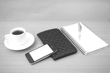 kahve, telefon, not defteri ve m-cüzdan