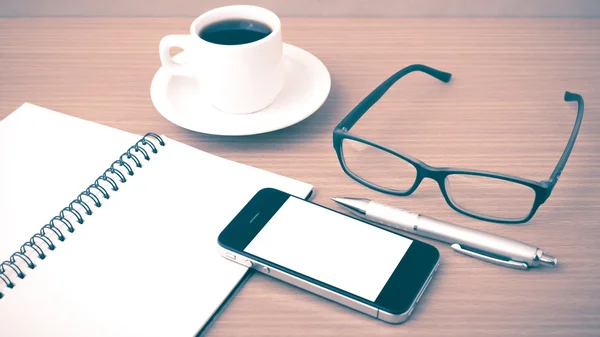 Coffee,phone,notepad and eyeglasses — Stock Photo, Image