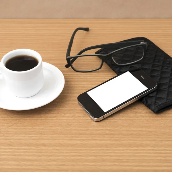 Koffie, brillen en telefoon en portemonnee — Stockfoto