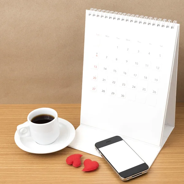 Kaffee, Telefon, Kalender und Herz — Stockfoto