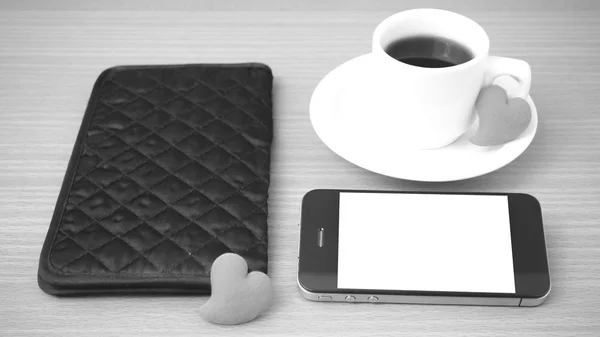 Káva, telefon, peněženku a srdce — Stock fotografie