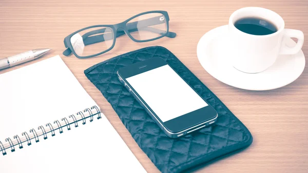 Do kawy, telefon, okulary, notatnik i portfel — Zdjęcie stockowe