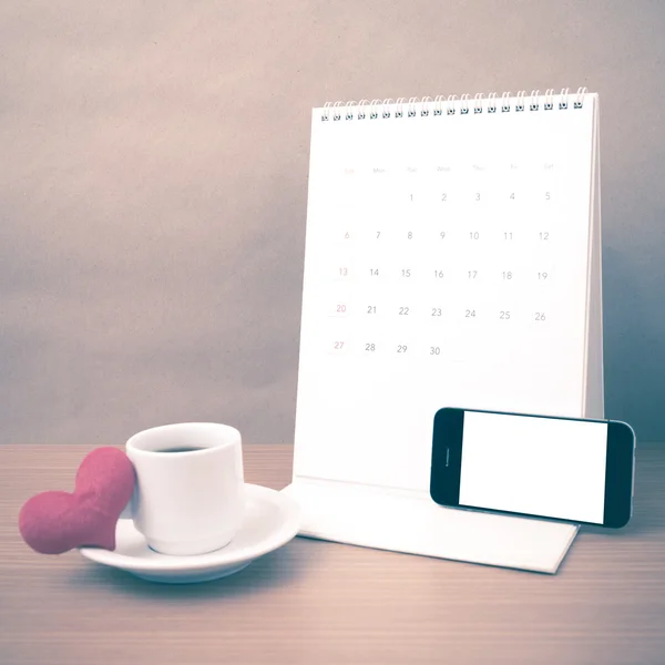 コーヒー、電話、カレンダー、心 — ストック写真