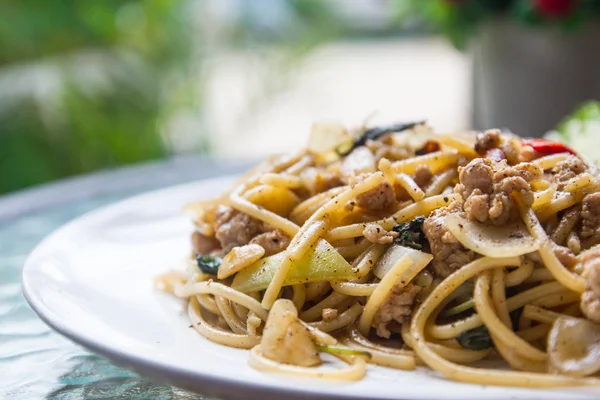 Spaghetti pasta with sweet basil — Stock Photo, Image