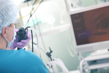 Doktor endoskopistler iş başında