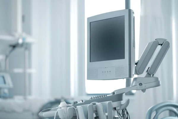 Ultrasonido moderno en habitación de hospital — Foto de Stock