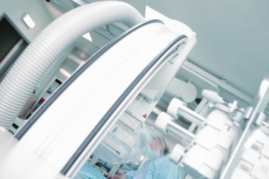 C-kol ve diğer ürünlerin Kateterizasyon Laboratuvarı