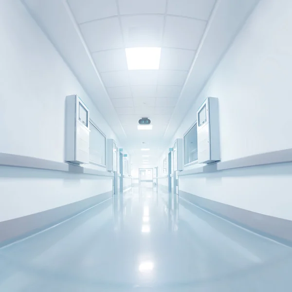 Longa sala de edifício médico em perspectiva — Fotografia de Stock