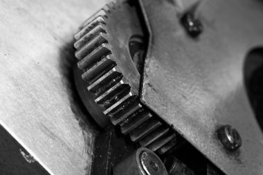 Büyük mekanizma yakın çekim, küçük metal parçalar