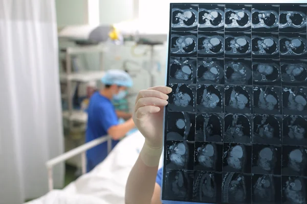 Imagen de escaneo en médicos mano interior — Foto de Stock