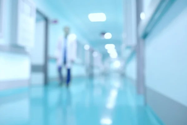 Ιατρικών και νοσοκομειακών διάδρομο defocused φόντο με σύγχρονη l — Φωτογραφία Αρχείου
