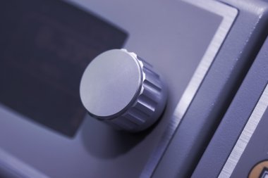 Elektronik cihazın topuzu