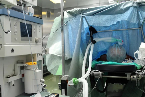 Patient en salle d'opération — Photo