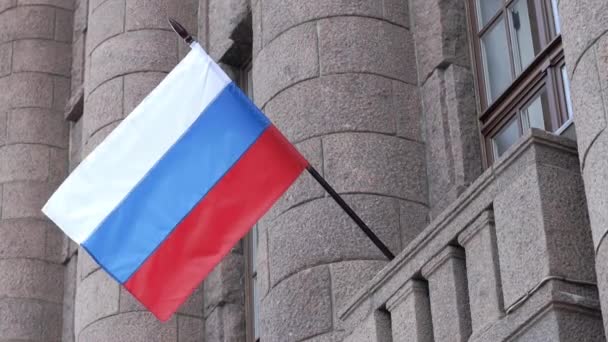 Die russische Flagge weht im Wind. Hochwertiges 4k Filmmaterial — Stockvideo