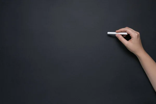 Hand Writes Chalk Chalkboard Concept Learning Primary School Education Mock — Stock Photo, Image