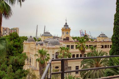 Malaga, Endülüs, İspanya, Temmuz 2019: Malaga Sarayı 'ndaki Pedro Luis Alonso Bahçeleri