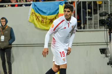 Lviv, Ukrayna - Nis 28: Ever Banega eylem yarı fi sırasında
