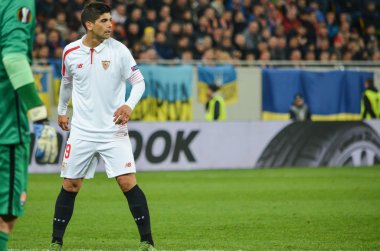 Lviv, Ukrayna - Nis 28: Ever Banega eylem yarı fi sırasında