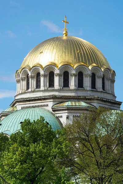 Goldene Kuppeln der Alexandernevsky-Kathedrale in Sofia — Stockfoto