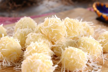 Hindistan cevizi topu