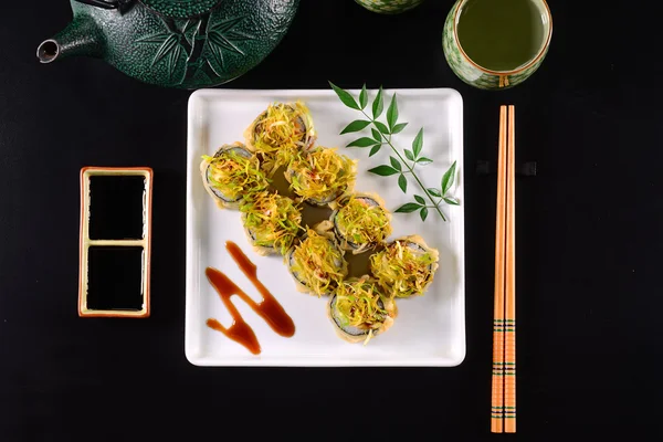 Fried sushi — Stock Photo, Image