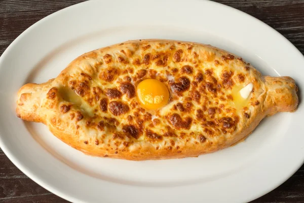 Khachapuri, cheese-filled bread — Stock Photo, Image