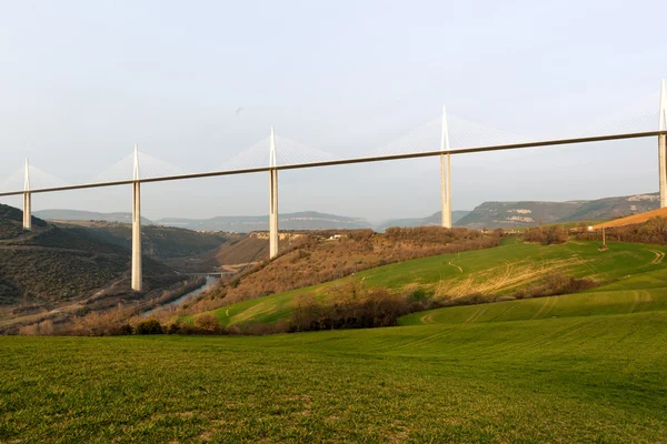 Viaduct van Millau in Frankrijk — Stockfoto