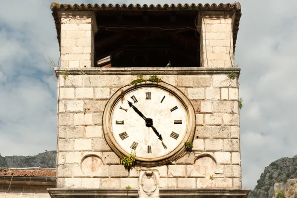 Torre do relógio kotor — Fotografia de Stock