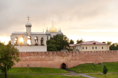 Çan kulesi ve St Sophia Katedrali