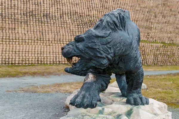 Estatua Snow Leopard Hunty Mansiysk Rusia Mayo 2021 — Foto de Stock