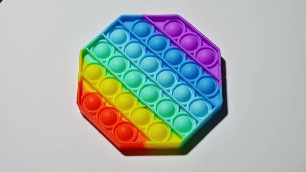 Colorido Pop Brinquedo Forma Hexágono Vista Cima Fundo Cinza Rotação — Vídeo de Stock