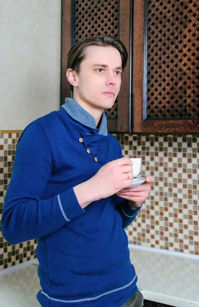 Man drinking tea — Stock Photo, Image