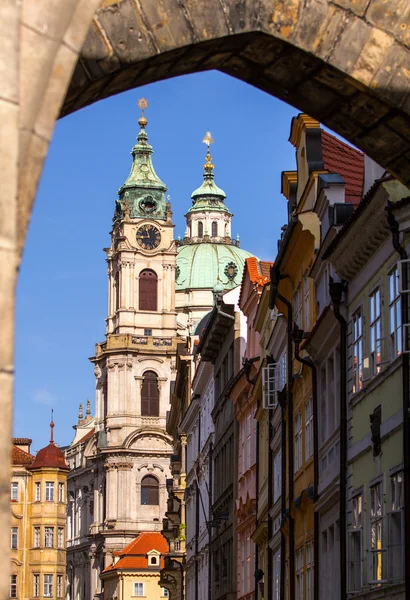 Old Town Square St. Nicholas kyrkan, i Tjeckien — Stockfoto
