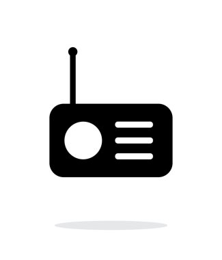 Beyaz arkaplanda radyo simgesi.