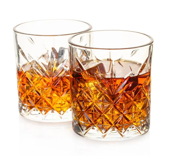 Szklanka Whisky Białym Izolowanym Tle — Zdjęcie stockowe