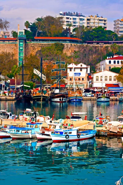 Pintura digital de Kaleici, porto da cidade velha de Antalya, Turquia — Fotografia de Stock