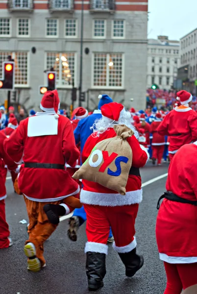 Liverpool Uk, 6Th December 2015 People Taking Part In The Annual Santa Dash To Raise Money For Chari — Stock Photo, Image