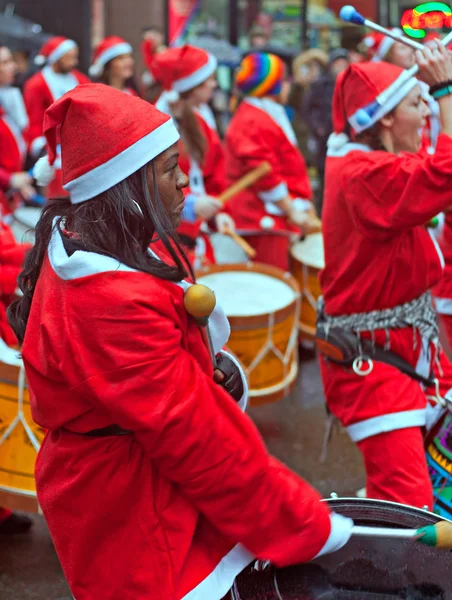 Liverppol, Uk 6Th December 2015, Batala Samba Band In Santa Costume Perform At The Annual Santa Dash — Stock Photo, Image