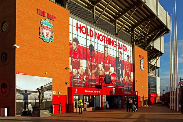Liverpool Uk Januari 8th 2016. Kop ingången till Liverpool Foo — Stockfoto