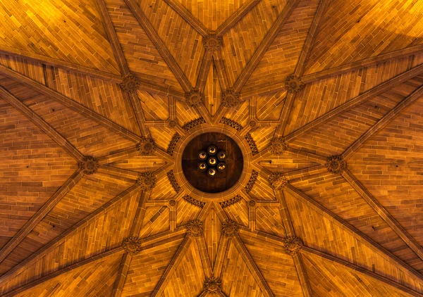 Intricate sandstone ceiling inside Liverpool Anglican Cathedral — Stock Photo, Image