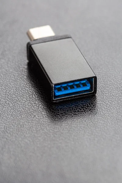 Black Usb Otg Usb Connection Betwen Cellphone Flash Disk Drive — Stock Photo, Image